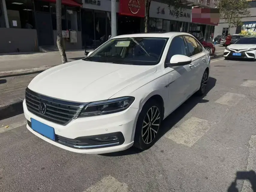 2021 VOLKSWAGEN LAVIDA view 1