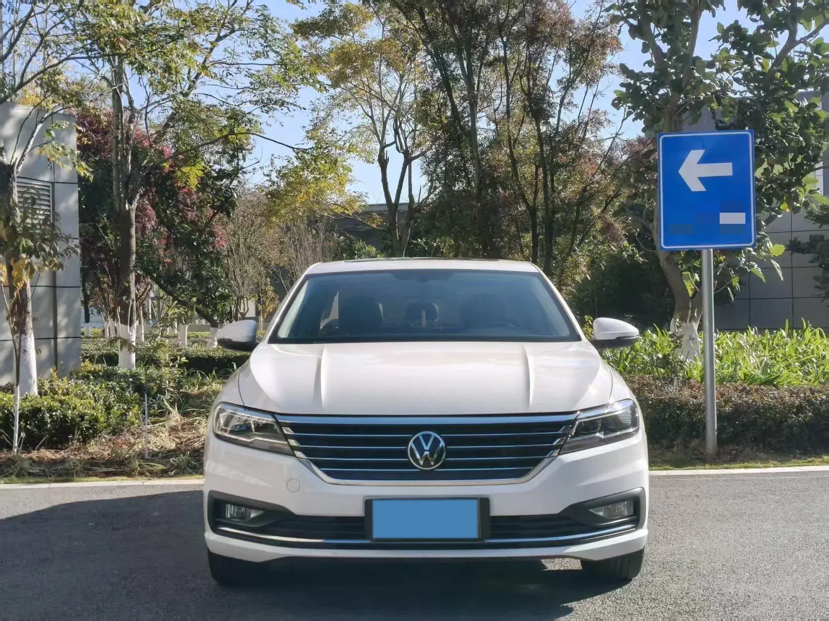 2022 VOLKSWAGEN LAVIDA thumbnail 2