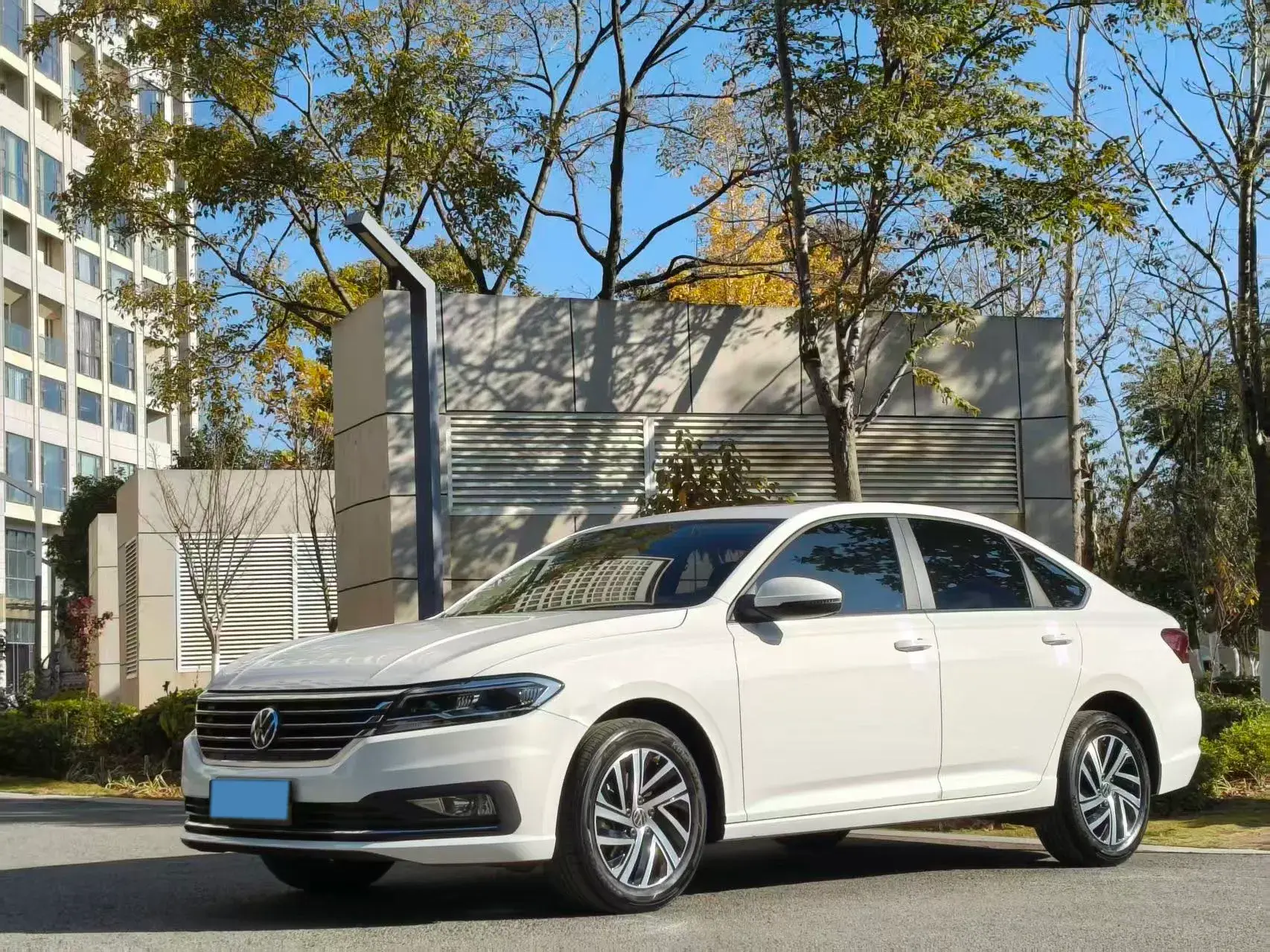 2022 VOLKSWAGEN LAVIDA view 1