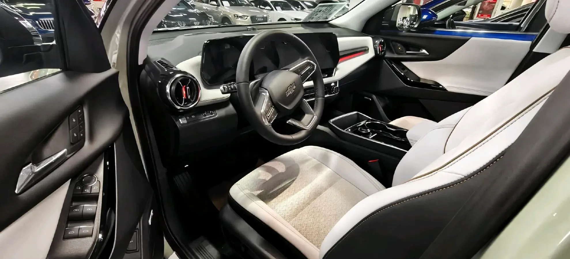 2024 Chevrolet EquinoxPlus 1.5T 180HP L4 2DHT PHEV 24.4KWH,autocango,china used car exporter,china ev exporter,chinese used car exporter,chinese used ev exporter