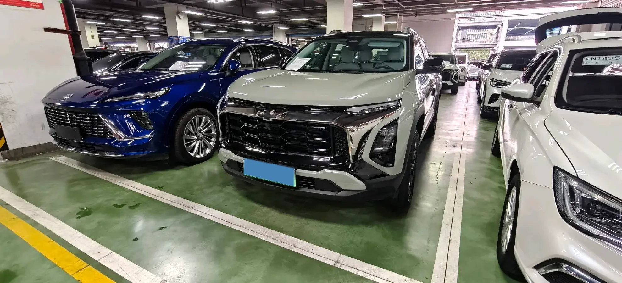 2024 Chevrolet EquinoxPlus 1.5T 180HP L4 2DHT PHEV 24.4KWH