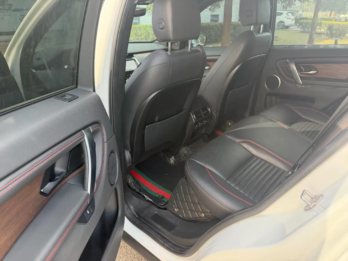 2020 Land Rover Discovery Sport 2.0T 249HP L4 9AT,autocango,china used car exporter,china ev exporter,chinese used car exporter,chinese used ev exporter