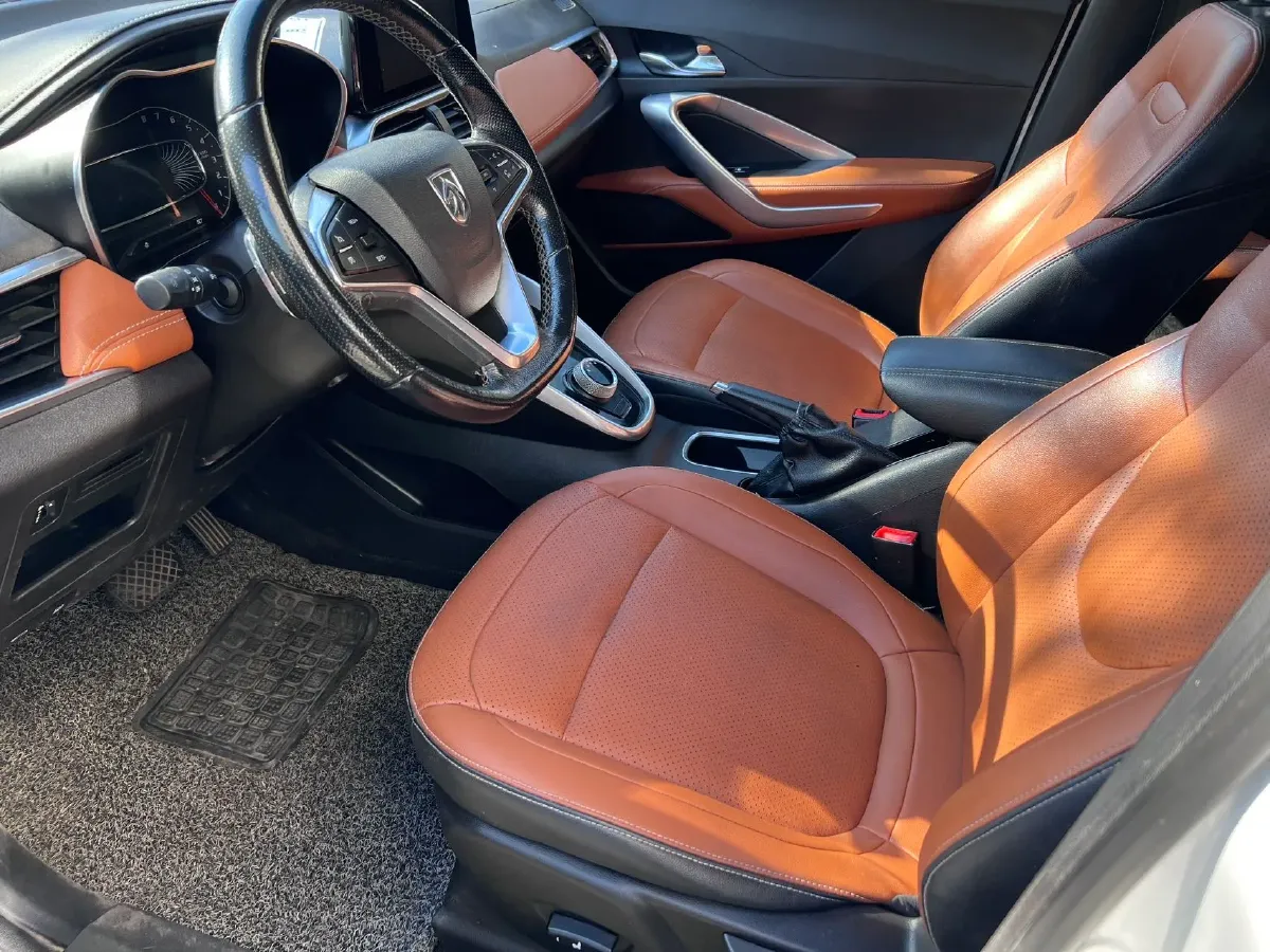 2017 BaoJun 510 1.5L 112HP L4 6MT,autocango,china used car exporter,china ev exporter,chinese used car exporter,chinese used ev exporter