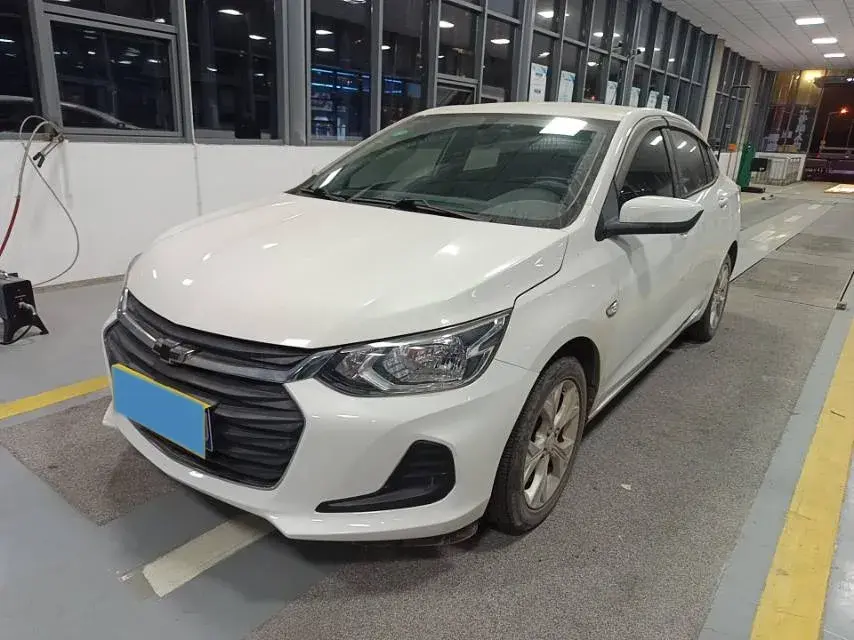 2020 CHEVROLET CAVALIER view 1