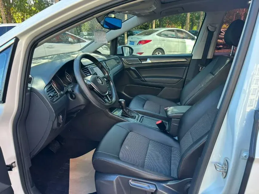 2018 Volkswagen Golf Sportsvan 1.4T 131HP L4 7DCT,autocango,china used car exporter,china ev exporter,chinese used car exporter,chinese used ev exporter