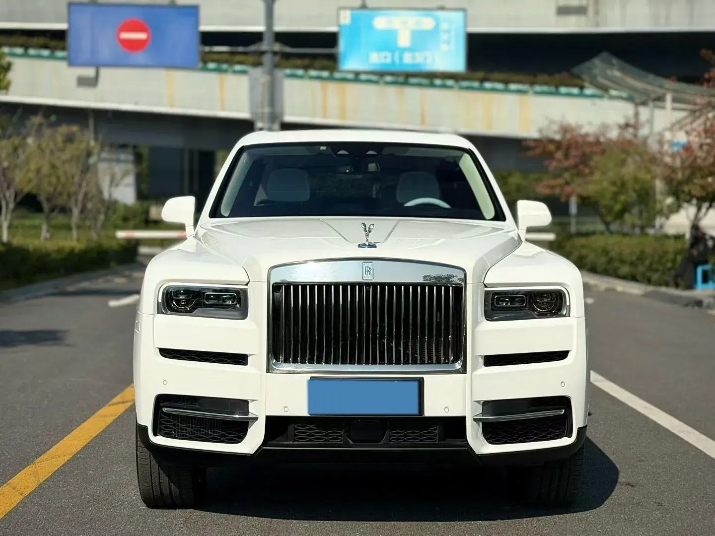2024 ROLLS-ROYCE CULLINAN thumbnail 2