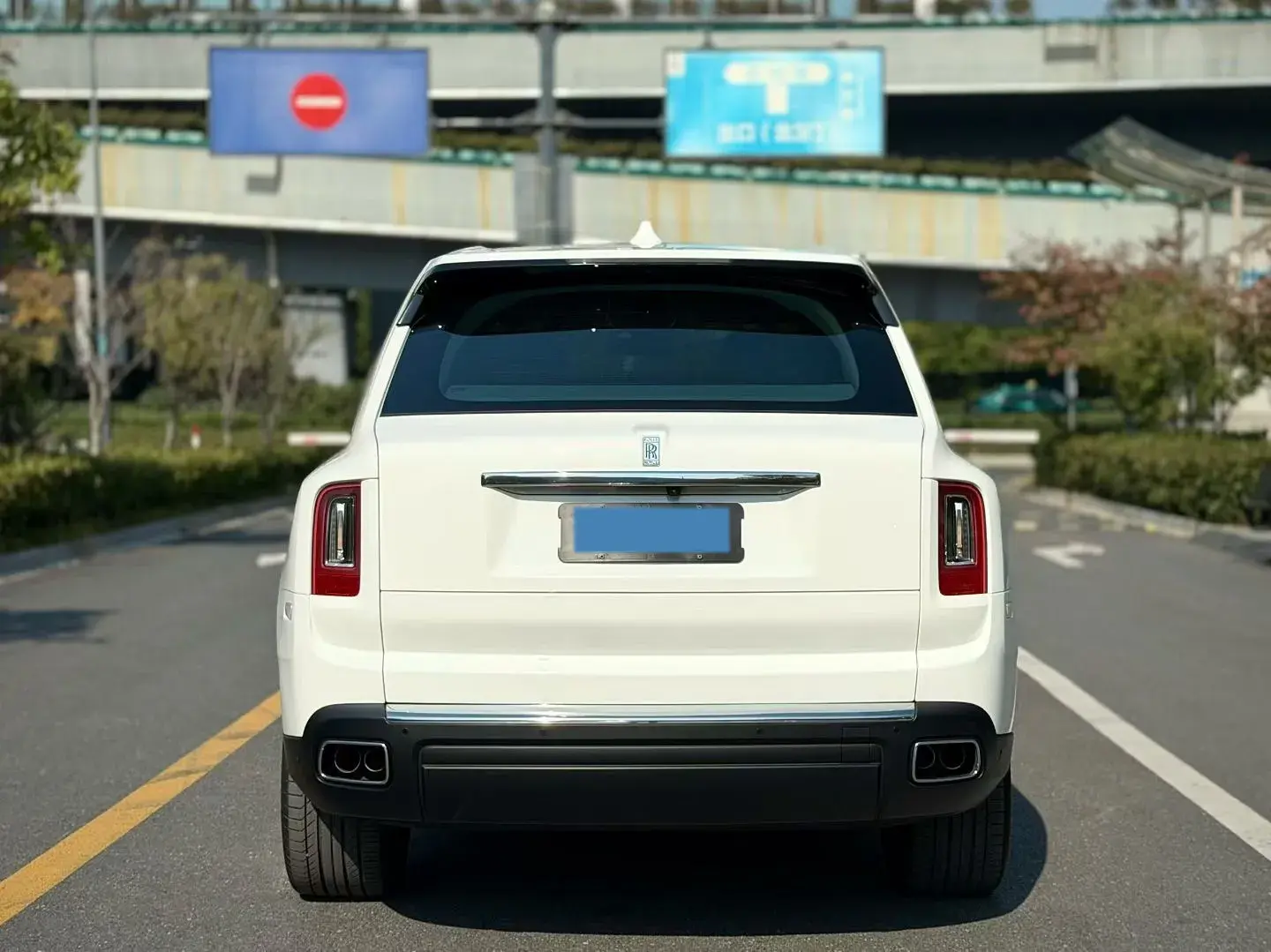 2024 ROLLS-ROYCE CULLINAN thumbnail 4