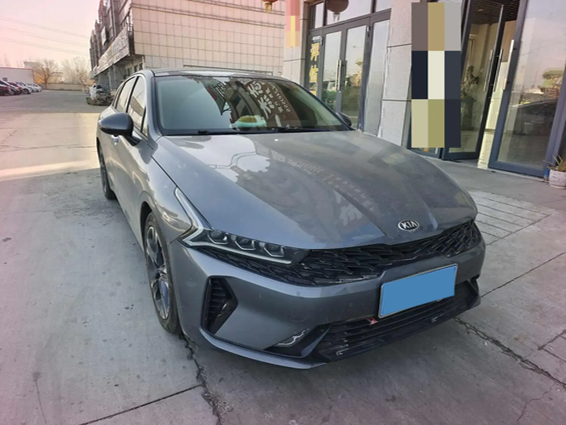 2020 KIA K5 thumbnail 2