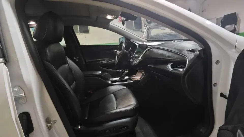 2022 CHEVROLET MALIBU thumbnail 4