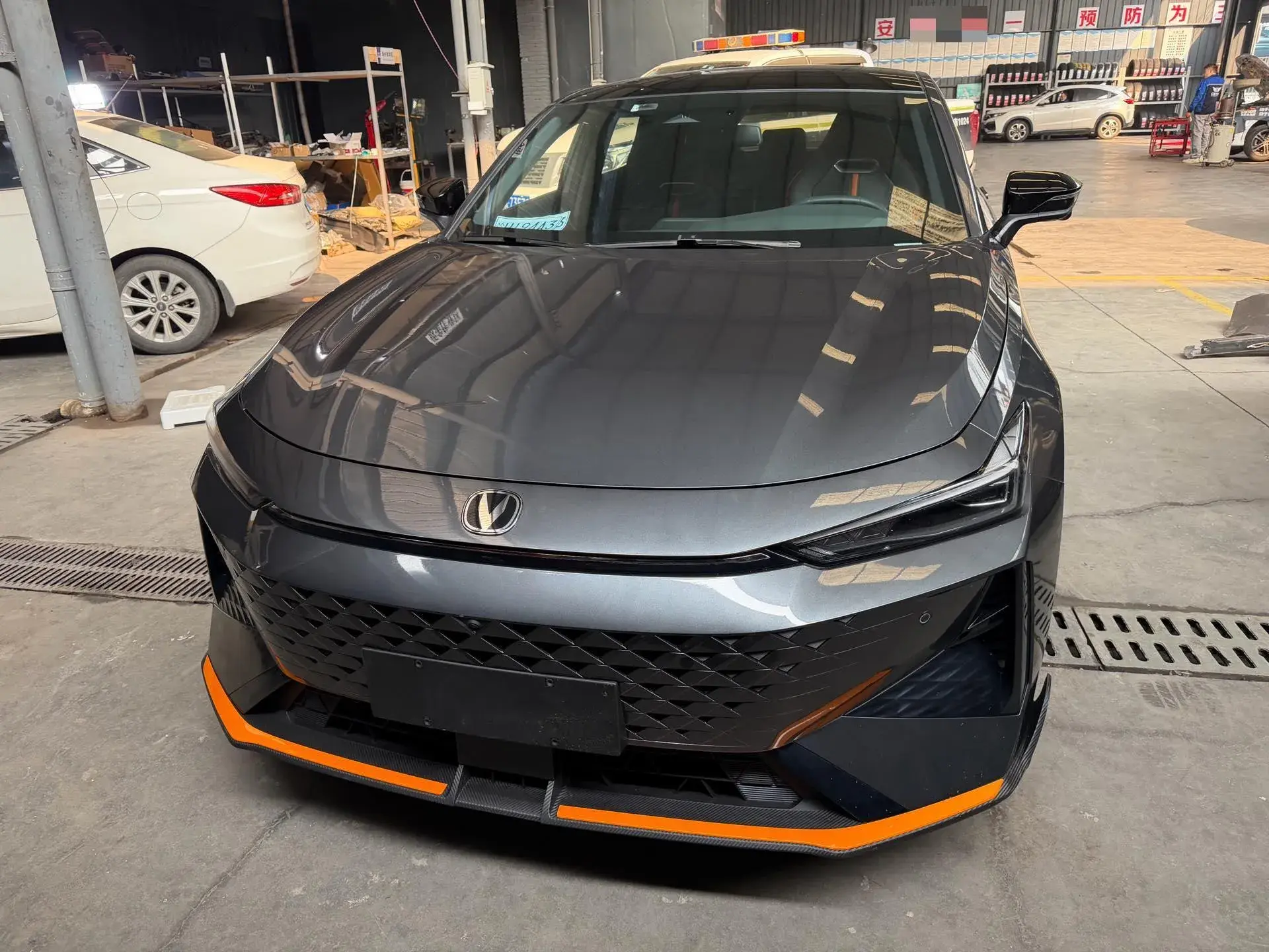 2024 CHANGAN UNI-V thumbnail 2