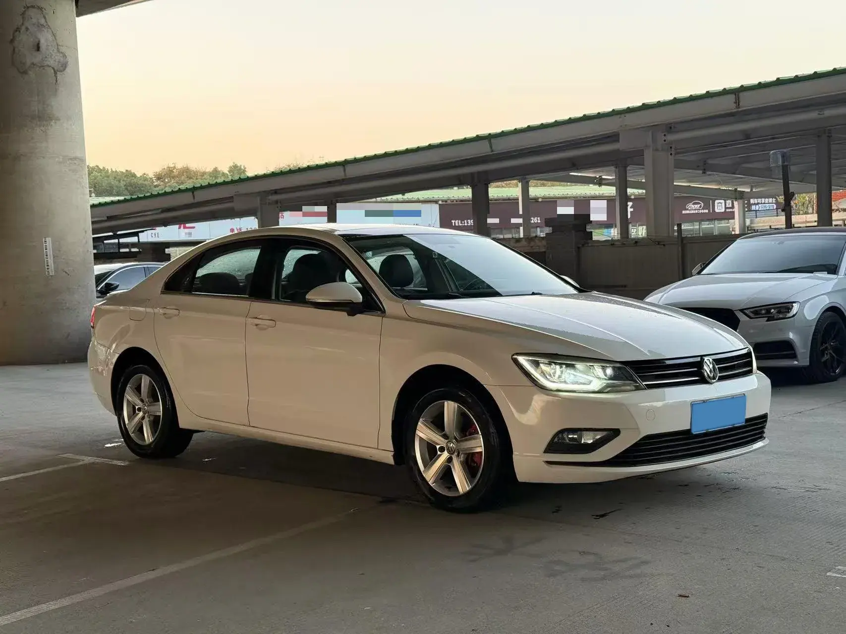 2018 VOLKSWAGEN LAMANDO thumbnail 3