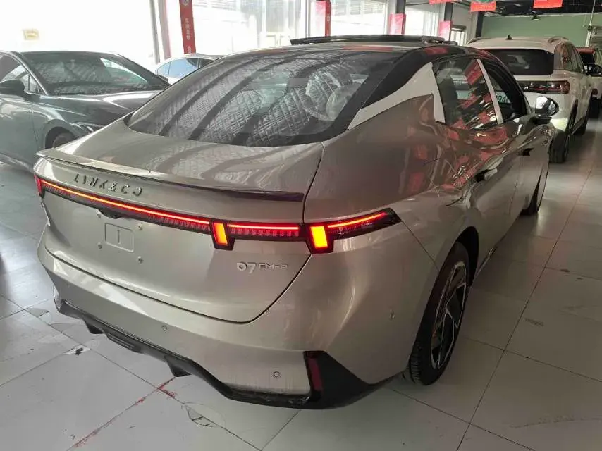 2024 LYNK&CO 07 thumbnail 2