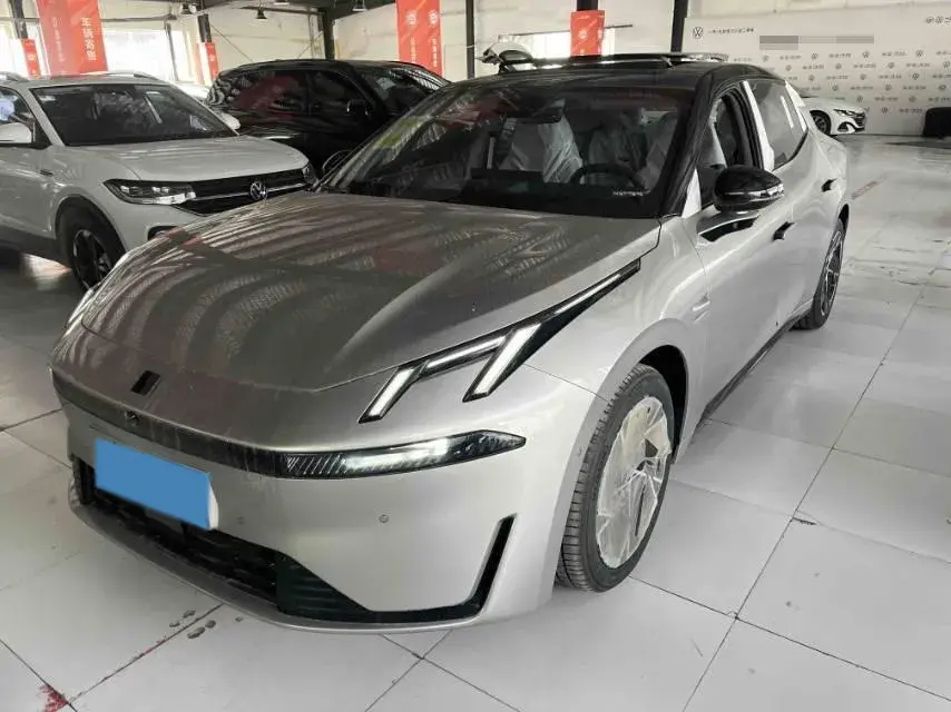 2024 LYNK&CO 07 view 1