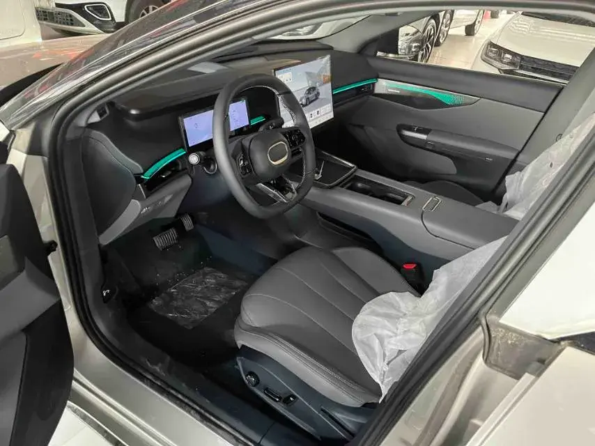 2024 LYNK&CO 07 thumbnail 3