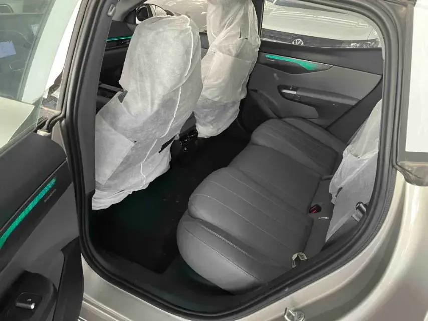 2024 LYNK&CO 07 thumbnail 4