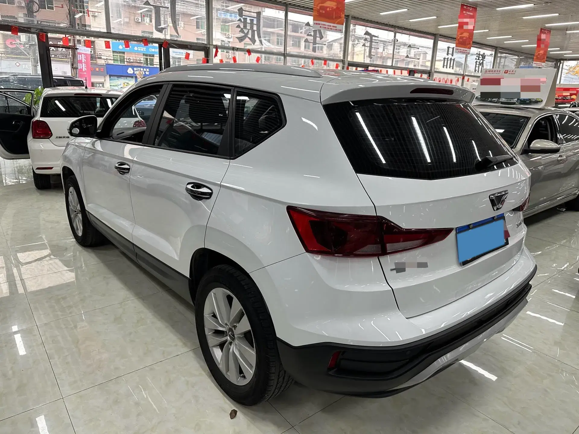 2021 JETTA VS5 thumbnail 3