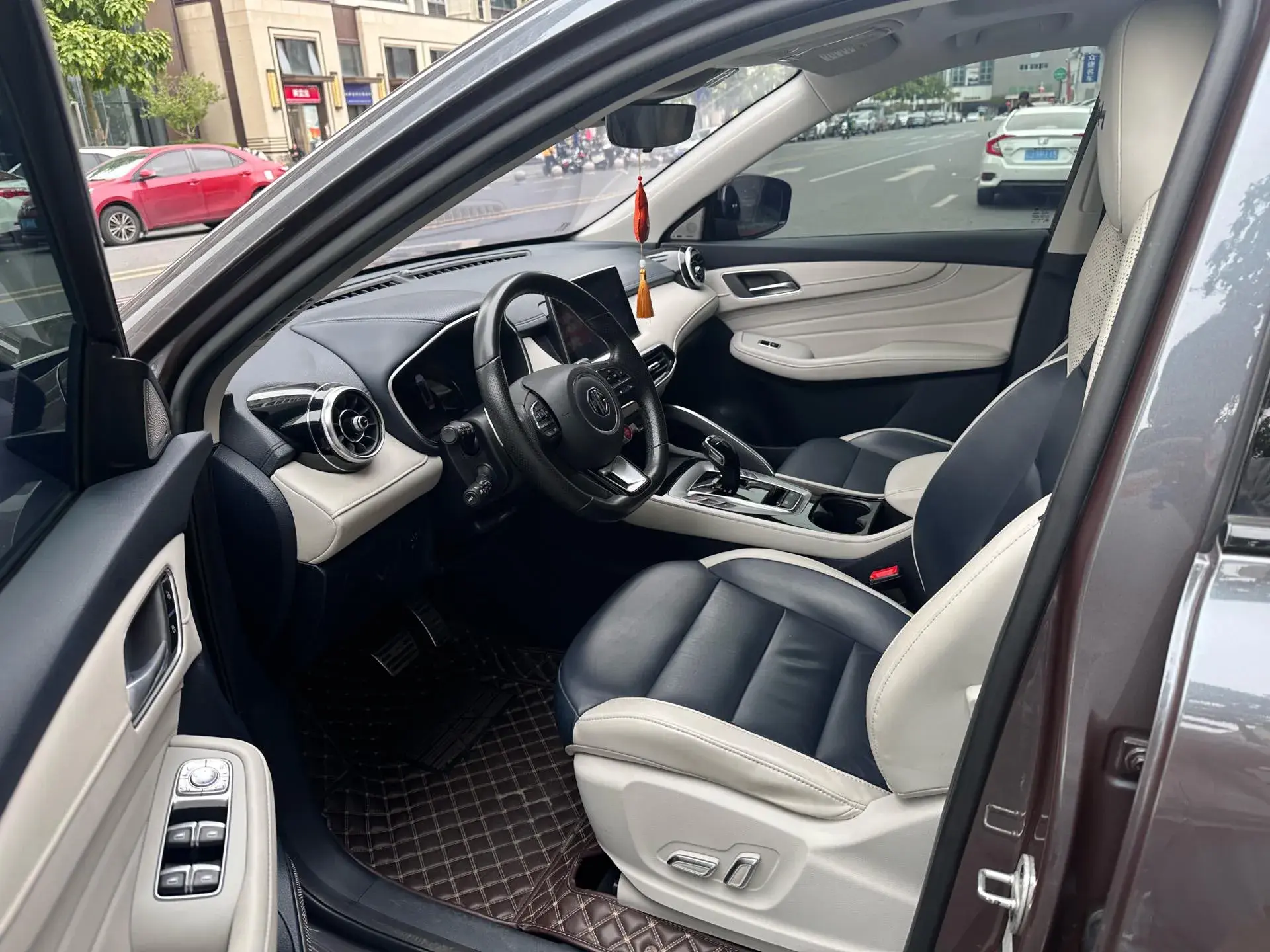 2021 MG PILOT thumbnail 2