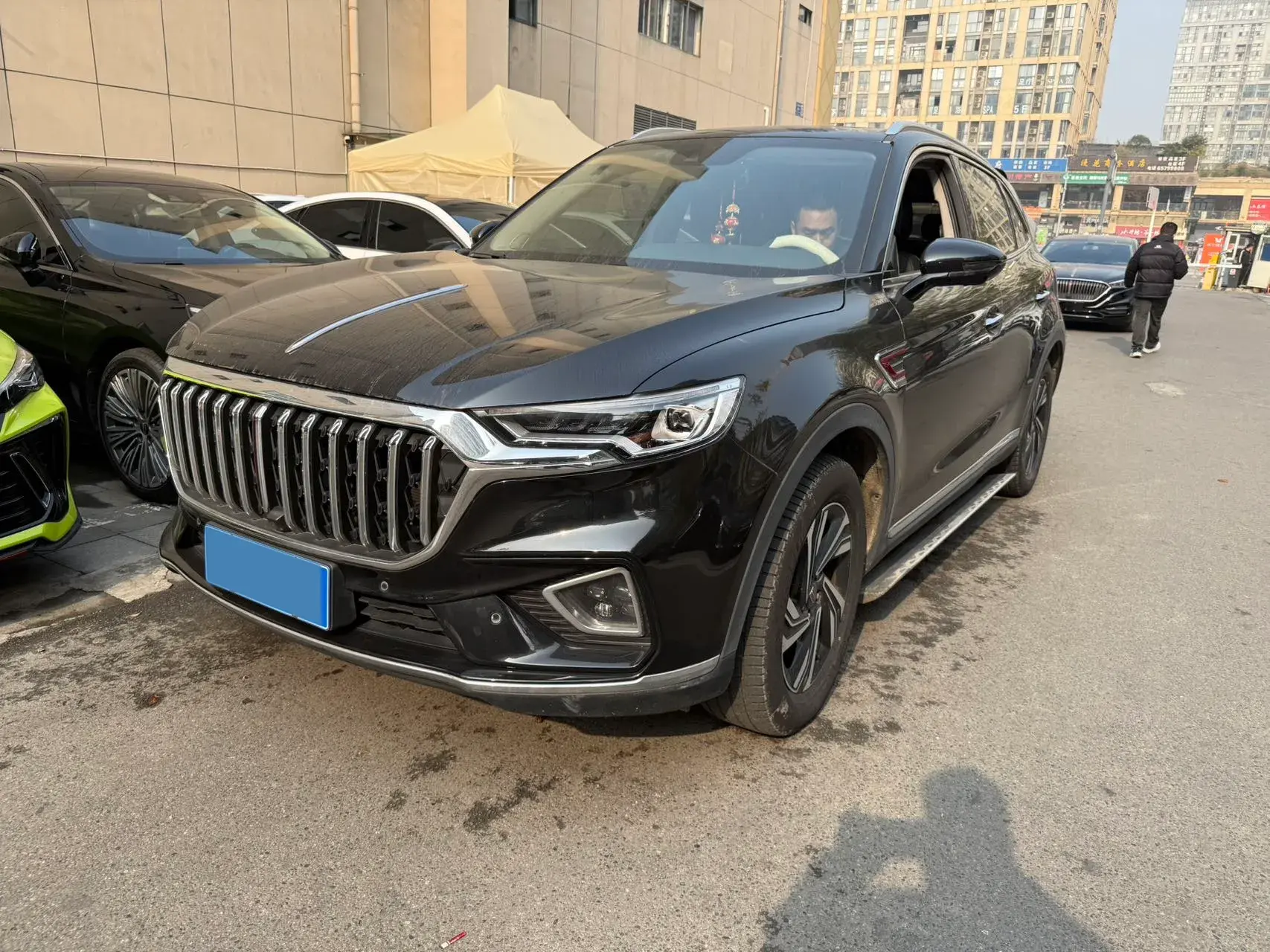 2019 HONGQI HS5 view 1