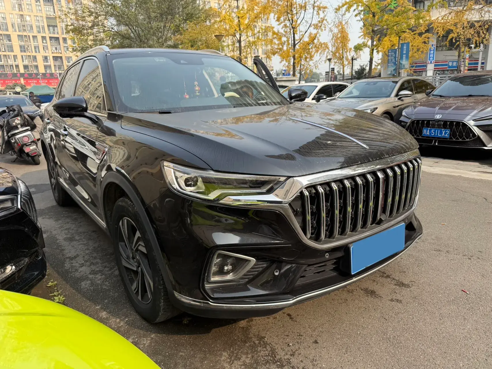 2019 HONGQI HS5 thumbnail 3