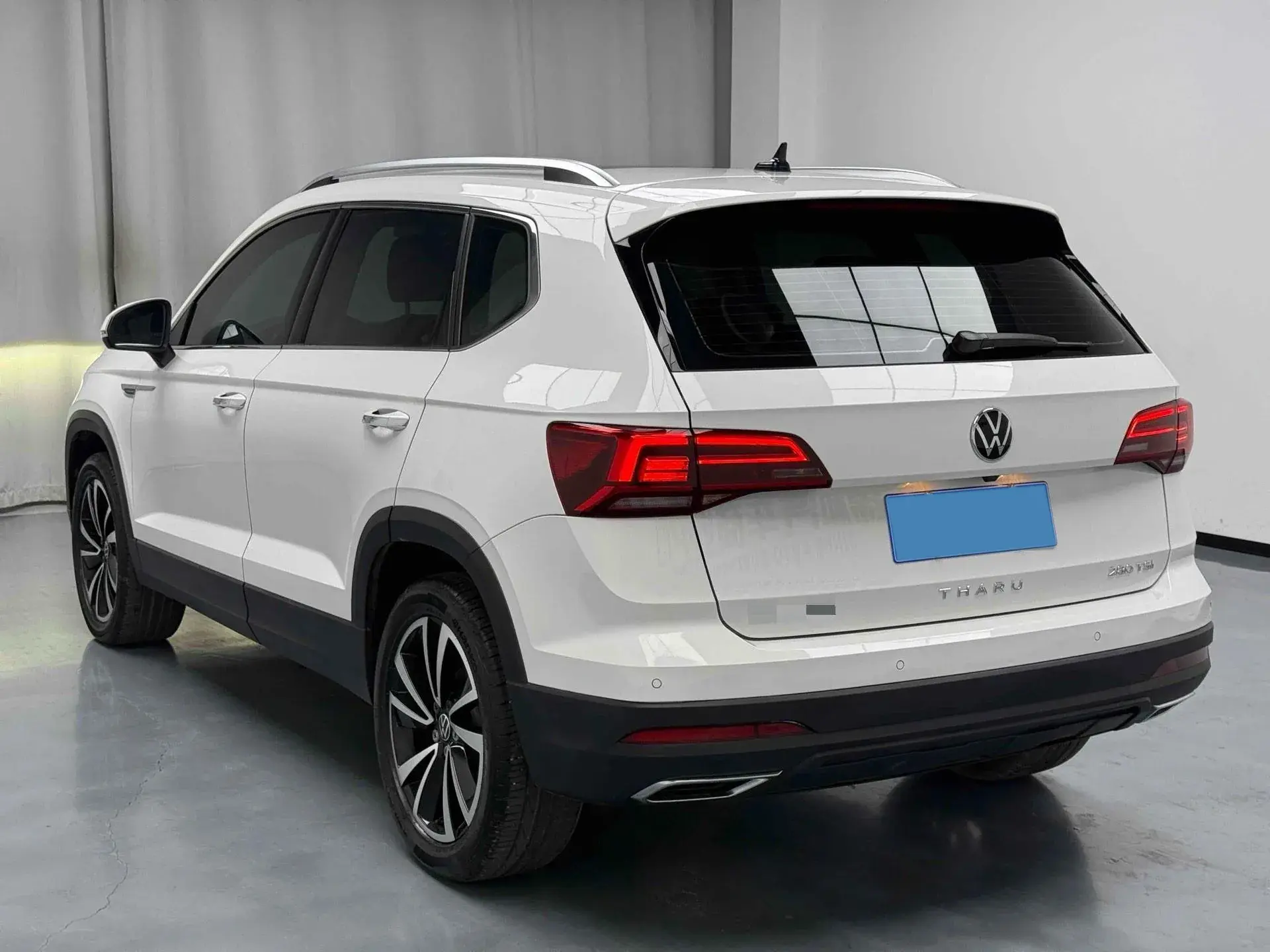 2022 VOLKSWAGEN THARU thumbnail 4