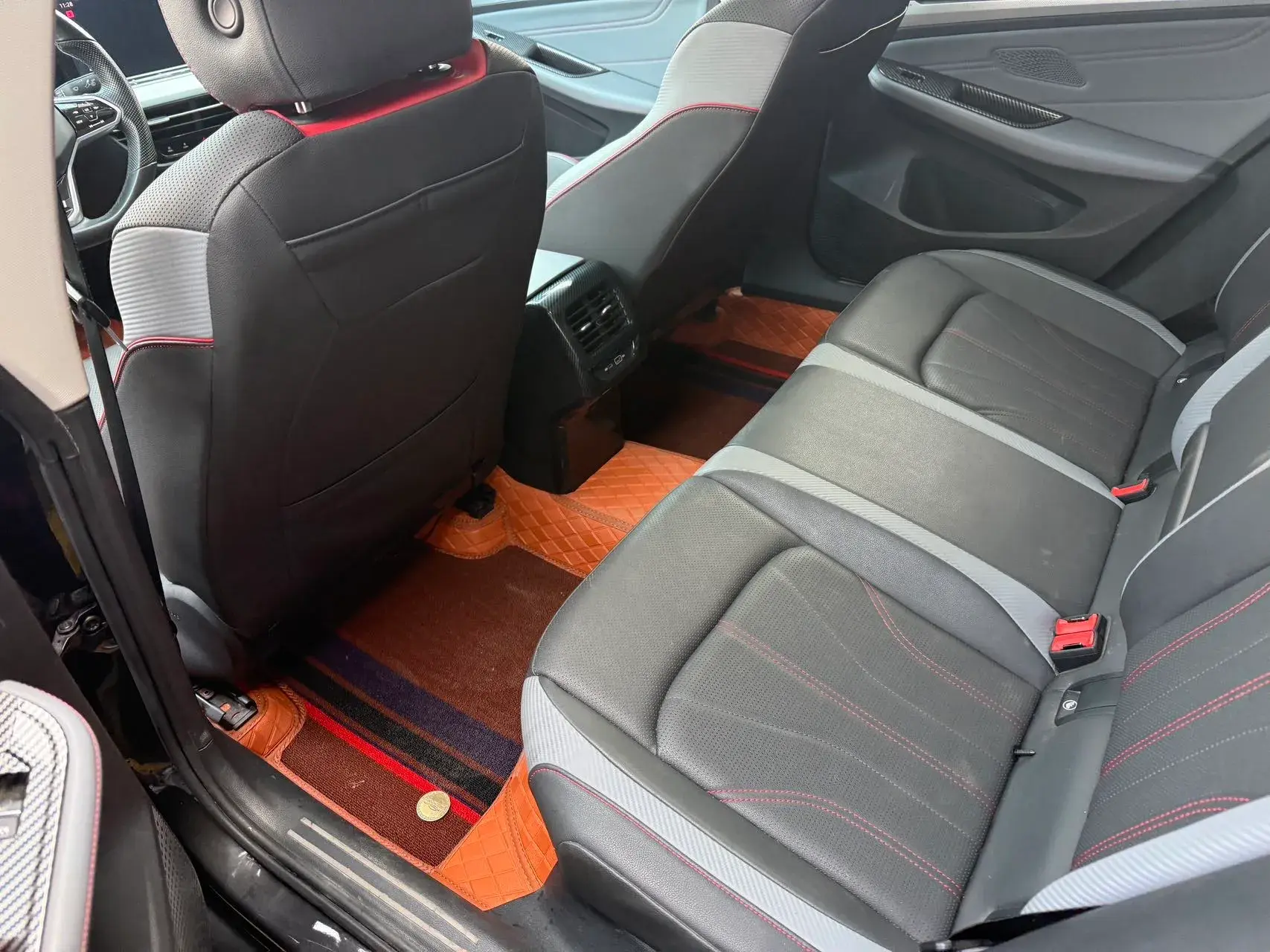 2022 VOLKSWAGEN LAMANDO thumbnail 4