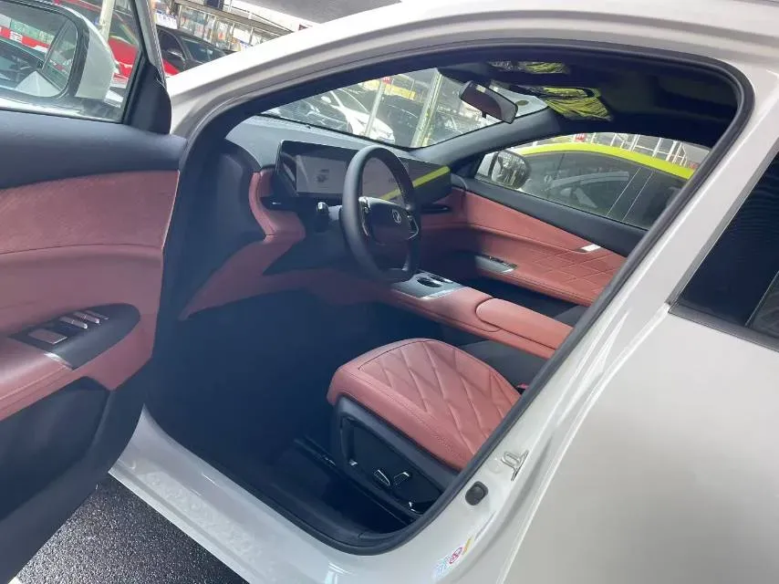 2025 ChangAn CS75 Plus 2.0T 233HP L4 8AT,autocango,china used car exporter,china ev exporter,chinese used car exporter,chinese used ev exporter