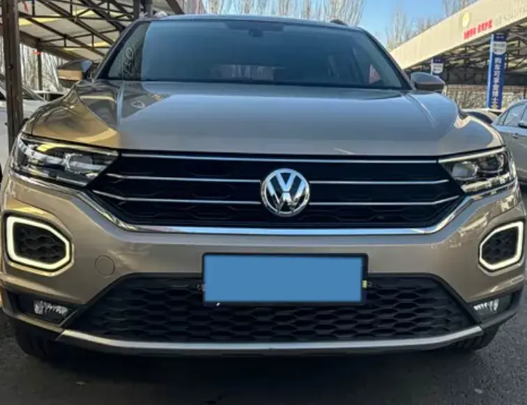 2021 VOLKSWAGEN T-ROC thumbnail 2