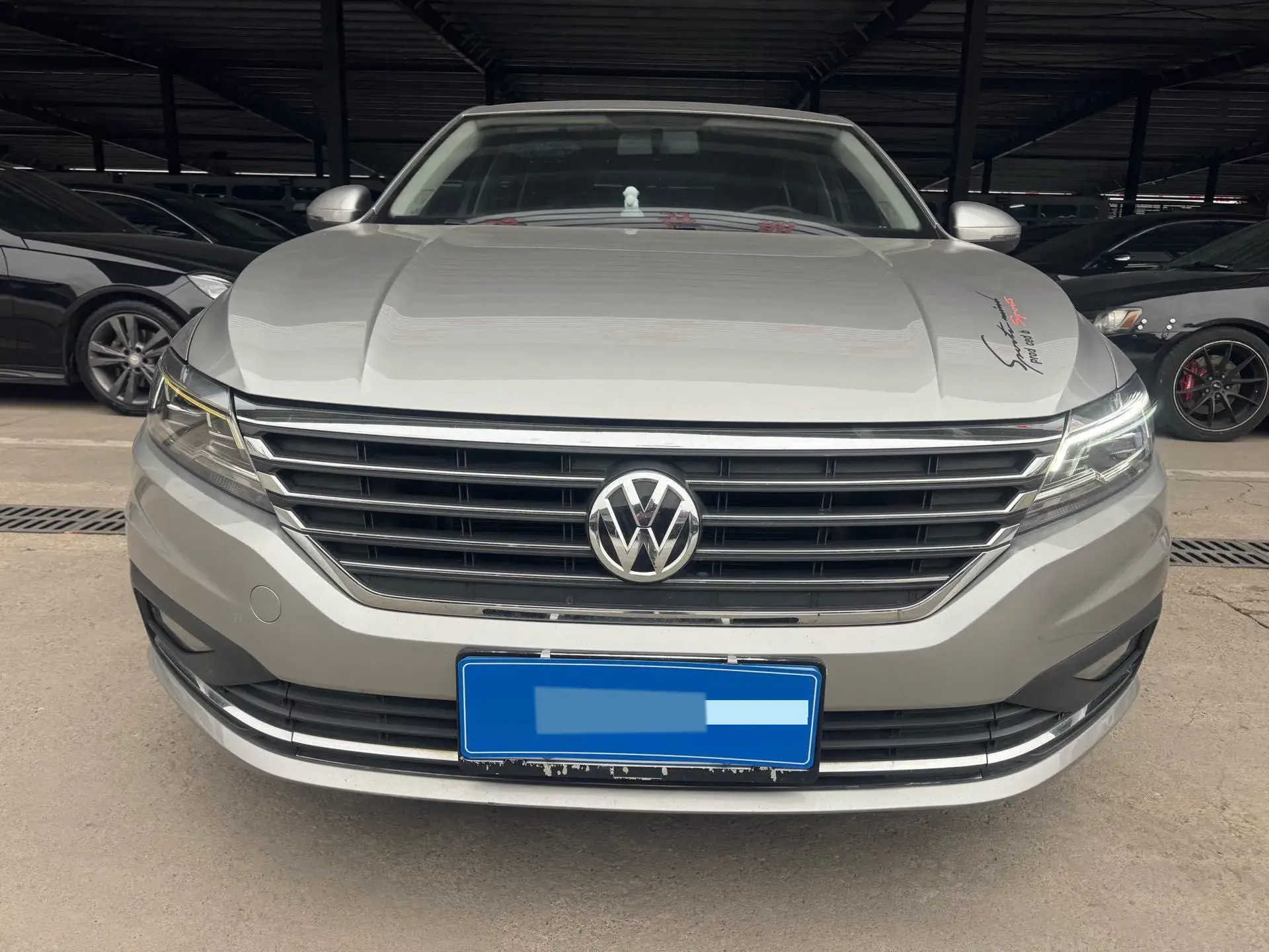 2019 VOLKSWAGEN LAVIDA thumbnail 2