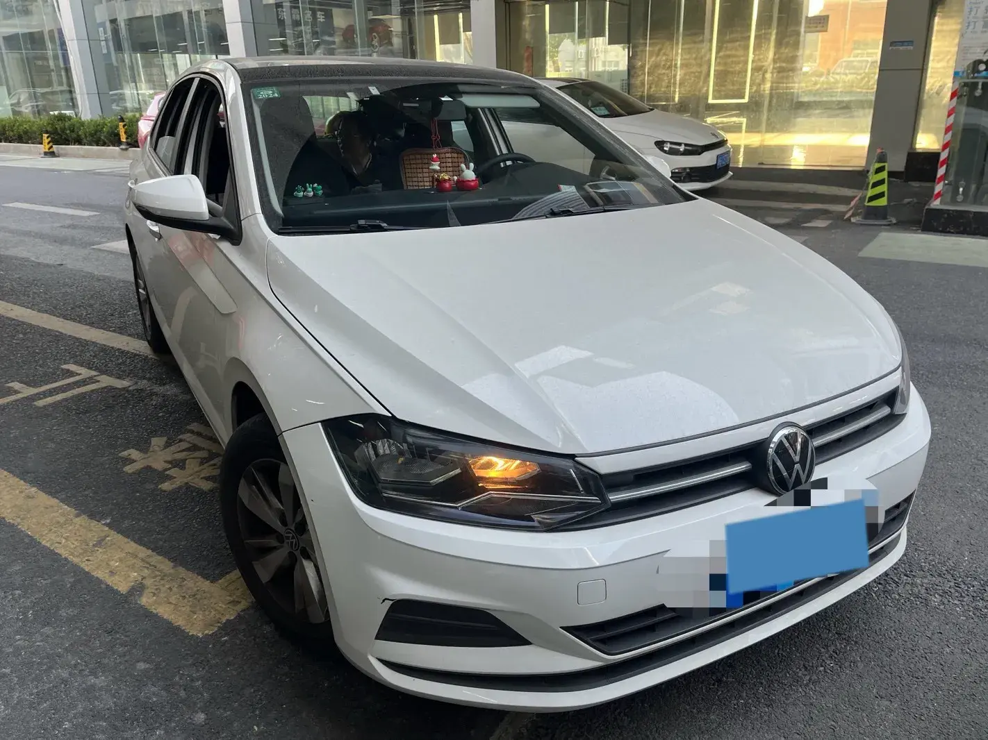 2023 VOLKSWAGEN POLO thumbnail 2