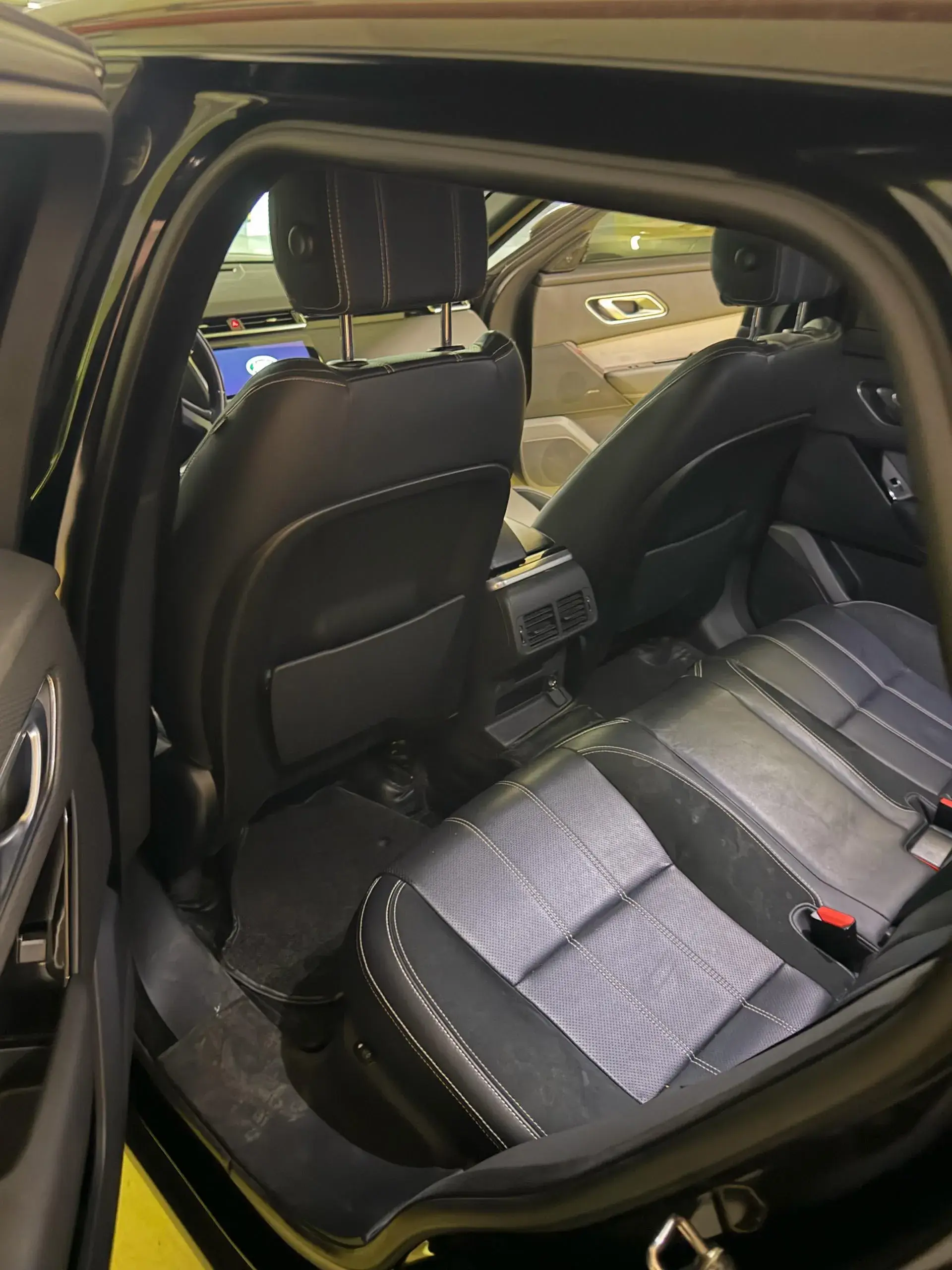 2020 LAND ROVER thumbnail 4