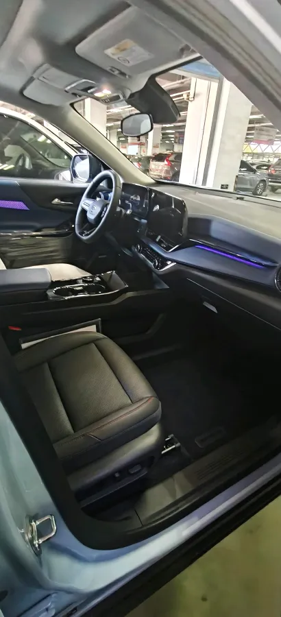 2024 Chevrolet EquinoxPlus 1.5T 180HP L4 2DHT PHEV 16.5KWH,autocango,china used car exporter,china ev exporter,chinese used car exporter,chinese used ev exporter