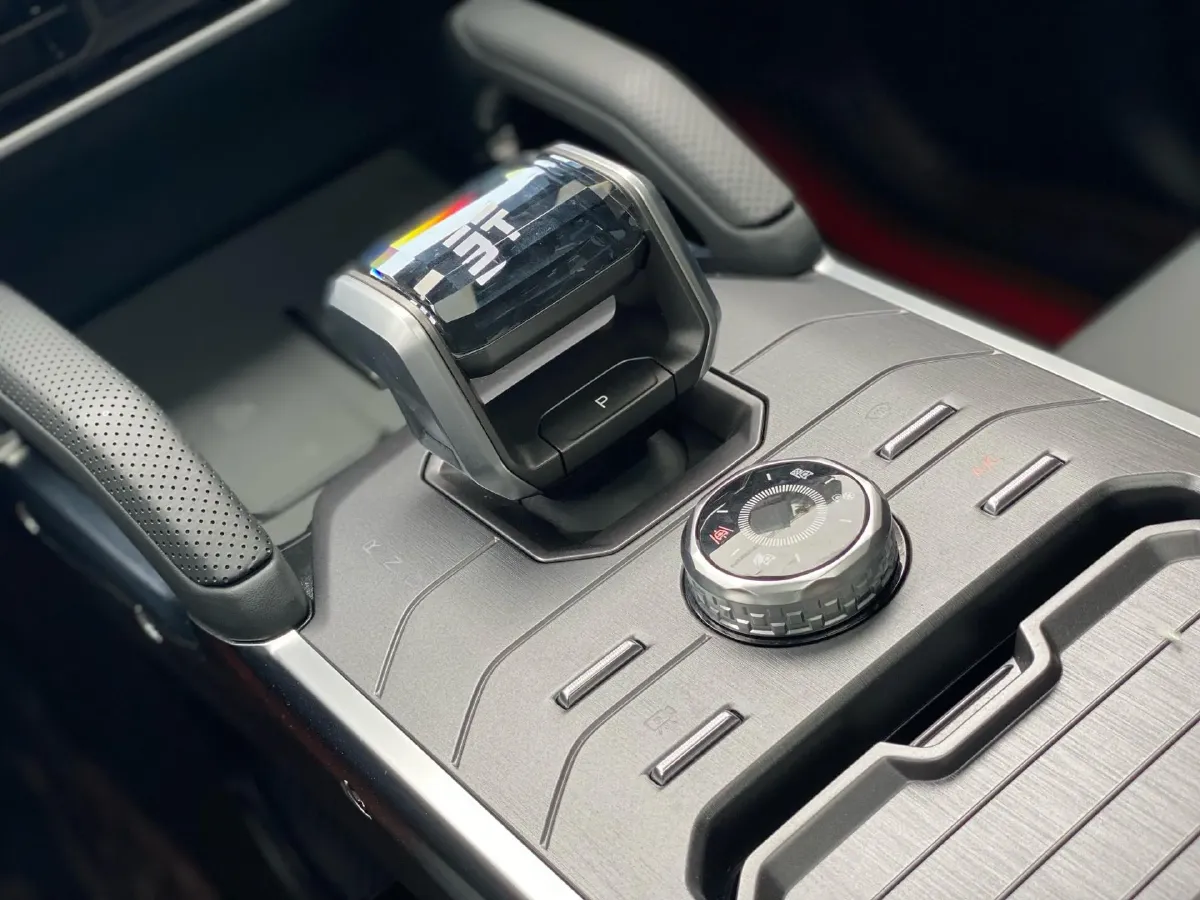 2024 Jetour T2 1.5T 156HP L4 3DHT PHEV 43.24KWH,autocango,china used car exporter,china ev exporter,chinese used car exporter,chinese used ev exporter