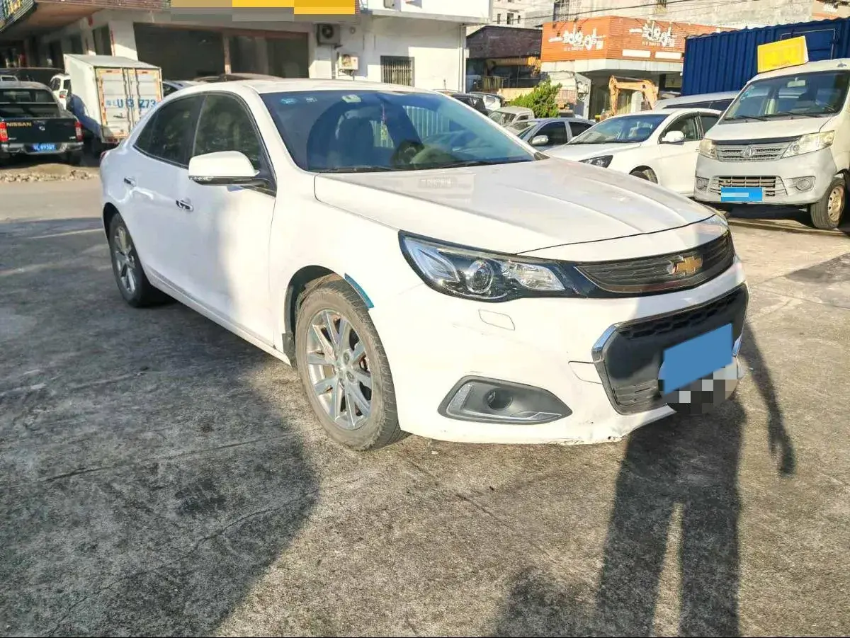 2018 CHEVROLET MALIBU thumbnail 2