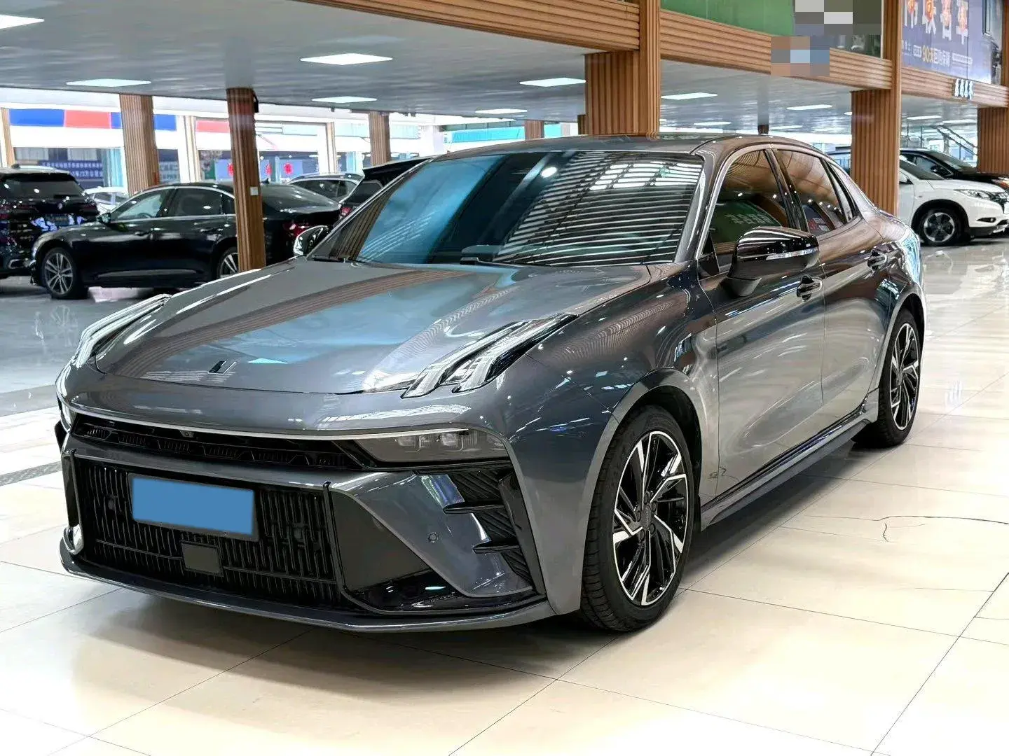 2023 LYNK&CO 03 view 1