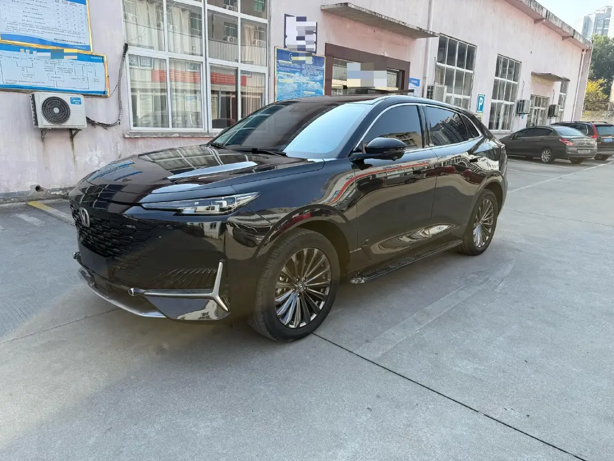 2021 ChangAn UNI-K 2.0T 233HP L4 8AT