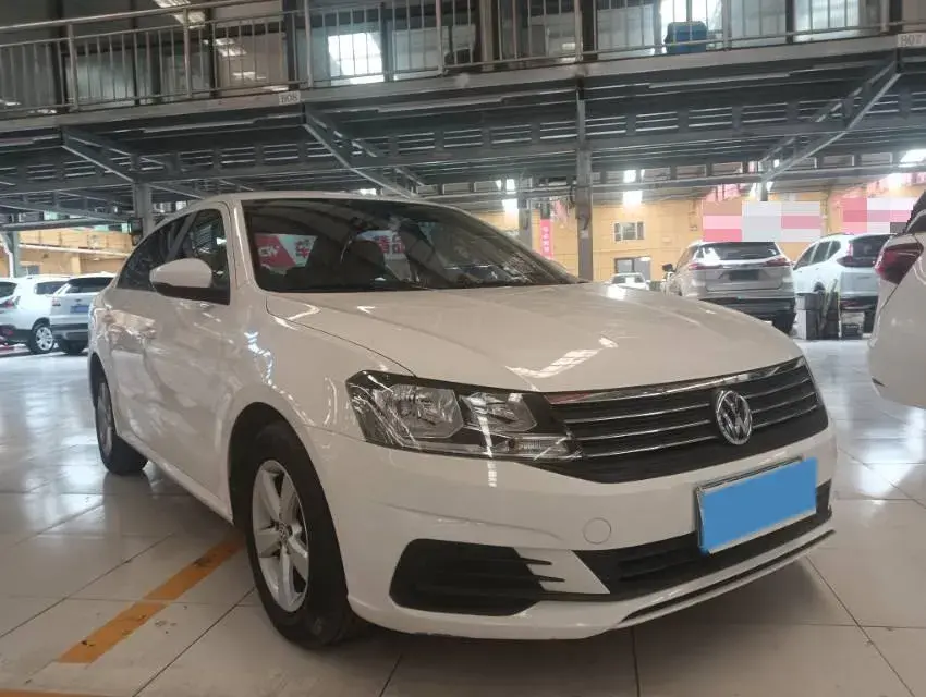 2019 VOLKSWAGEN LAVIDA thumbnail 3