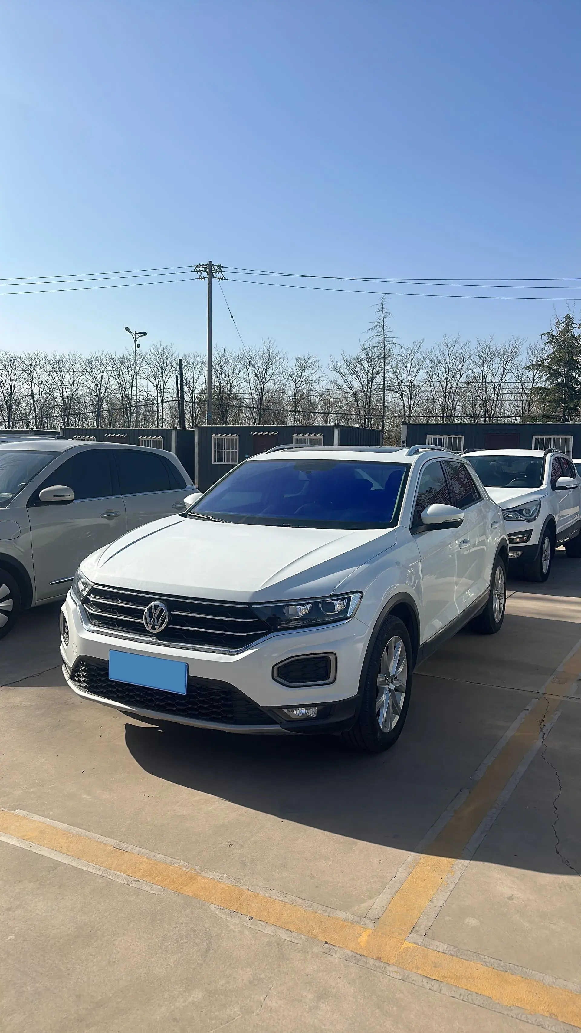 2019 VOLKSWAGEN T-ROC view 1