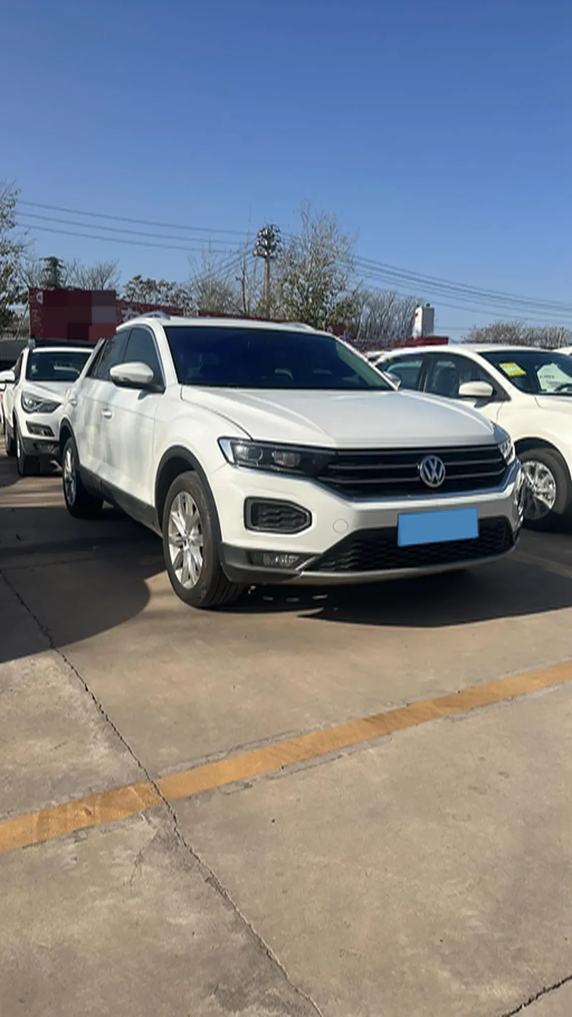 2019 VOLKSWAGEN T-ROC thumbnail 2