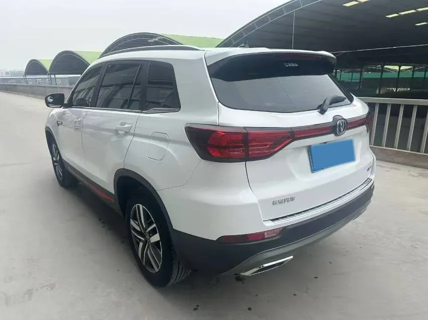 2022 ChangAn CS75 1.5T 180HP L4 7DCT,autocango,china used car exporter,china ev exporter,chinese used car exporter,chinese used ev exporter