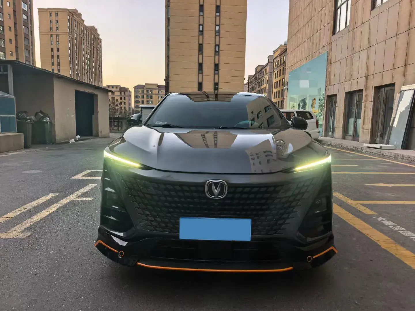 2022 CHANGAN UNI-T thumbnail 2