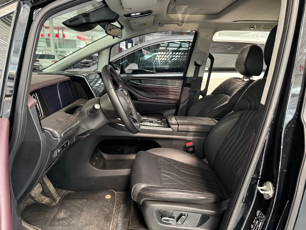 2023 GAC Trumpchi M8 2.0T 252HP L4 8AT,autocango,china used car exporter,china ev exporter,chinese used car exporter,chinese used ev exporter