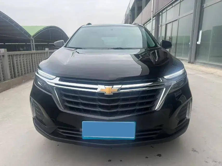 2022 CHEVROLET EQUINOX thumbnail 2