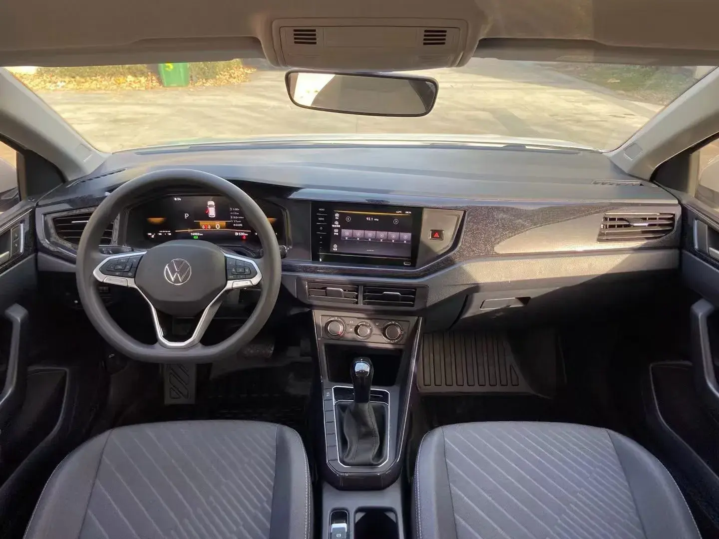 2023 VOLKSWAGEN LAVIDA thumbnail 4