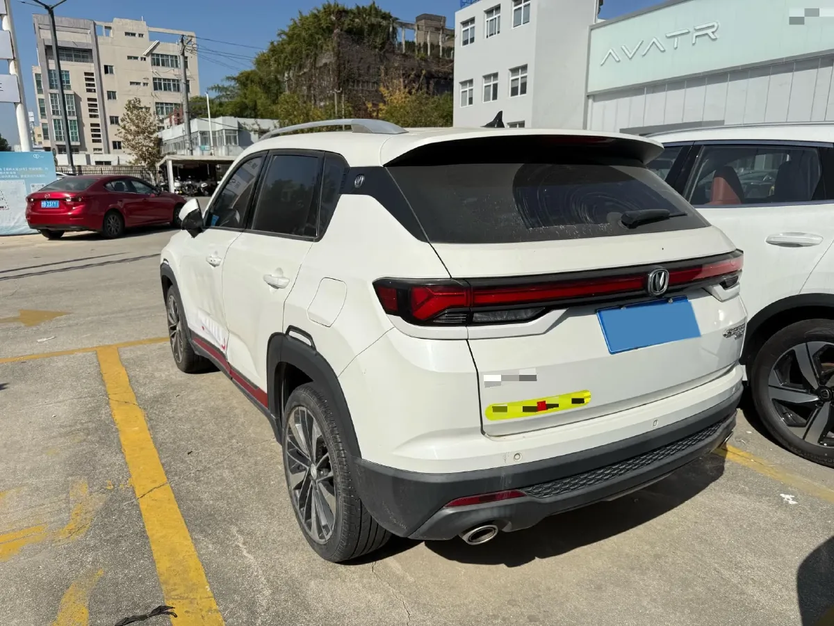 2021 ChangAn CS35 Plus 1.4T 160HP L4 7DCT,autocango,china used car exporter,china ev exporter,chinese used car exporter,chinese used ev exporter