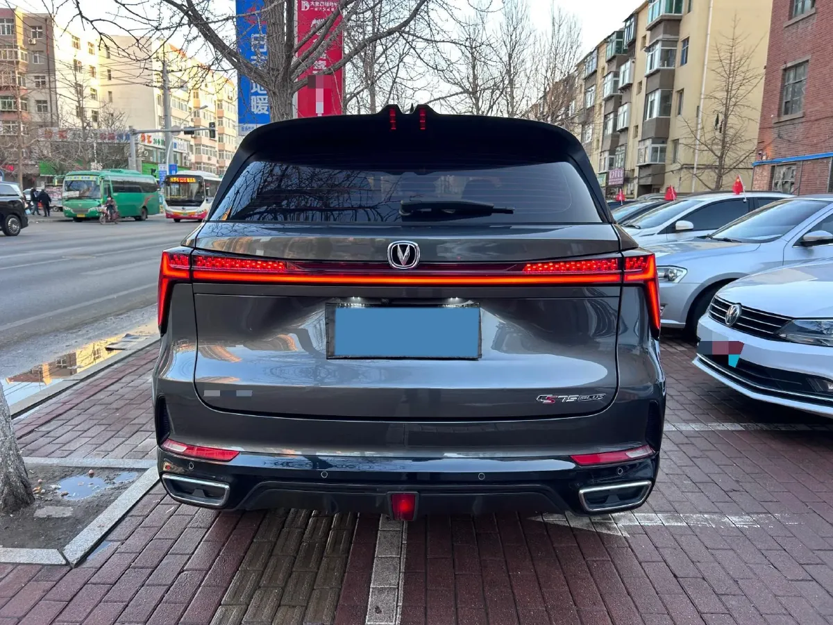 2023 ChangAn CS75 1.5T 188HP L4 7DCT,autocango,china used car exporter,china ev exporter,chinese used car exporter,chinese used ev exporter