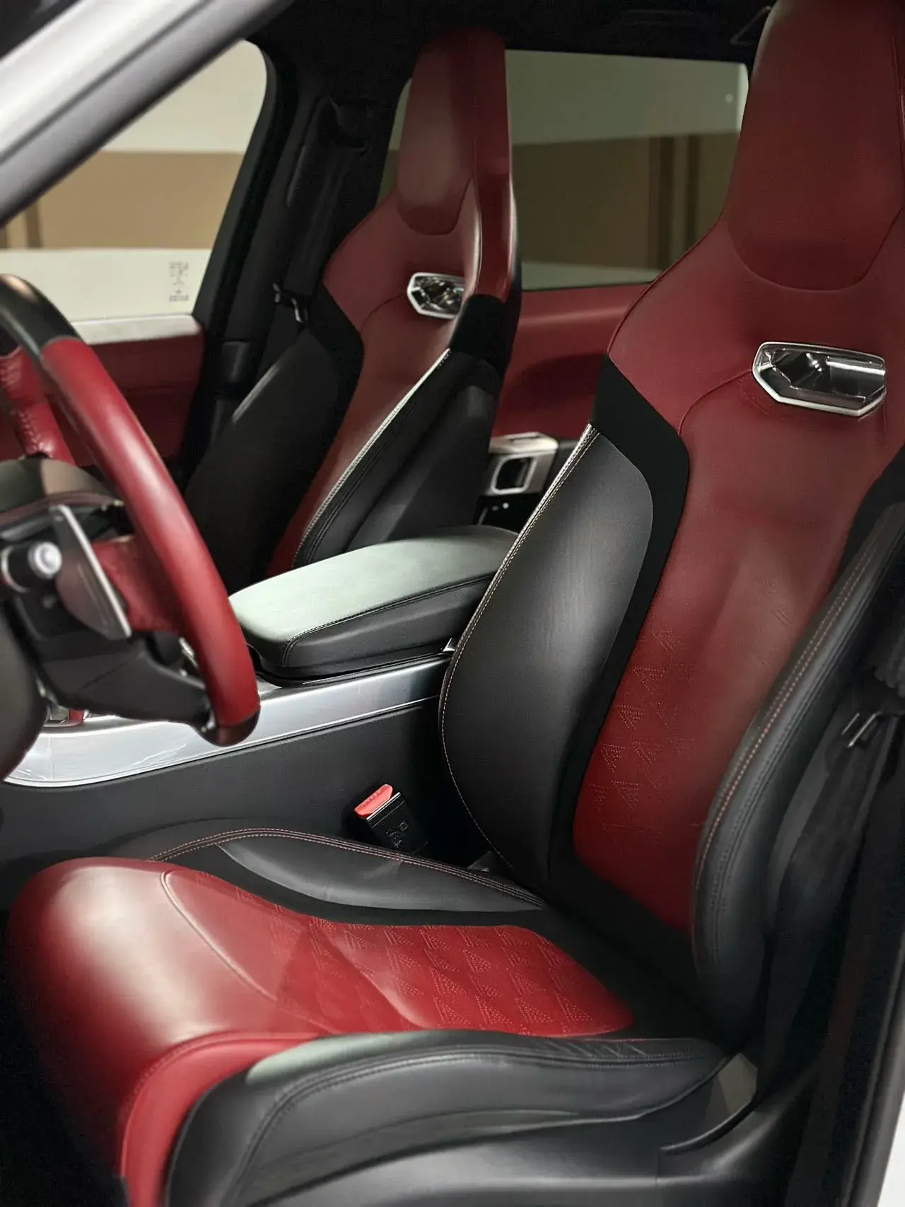 2020 LAND ROVER thumbnail 4