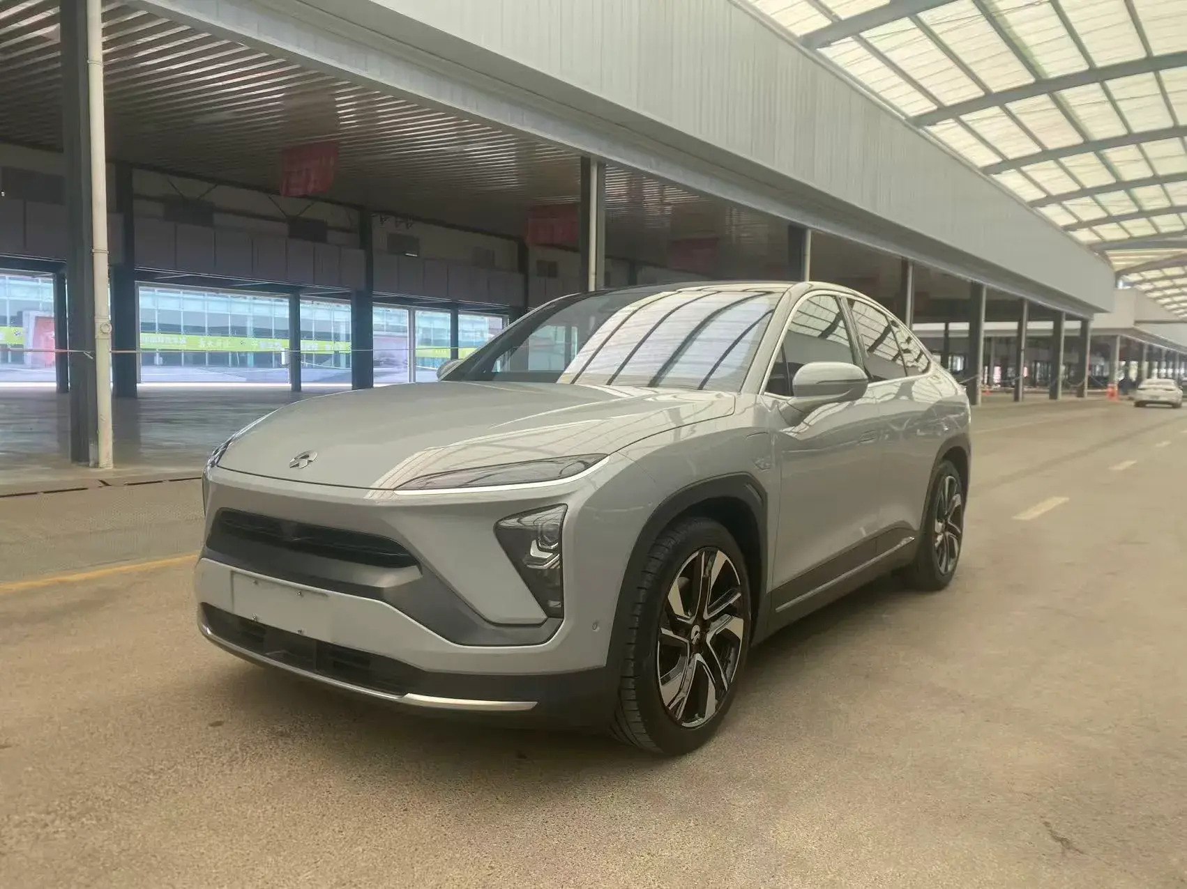 2020 NIO ES6 view 1