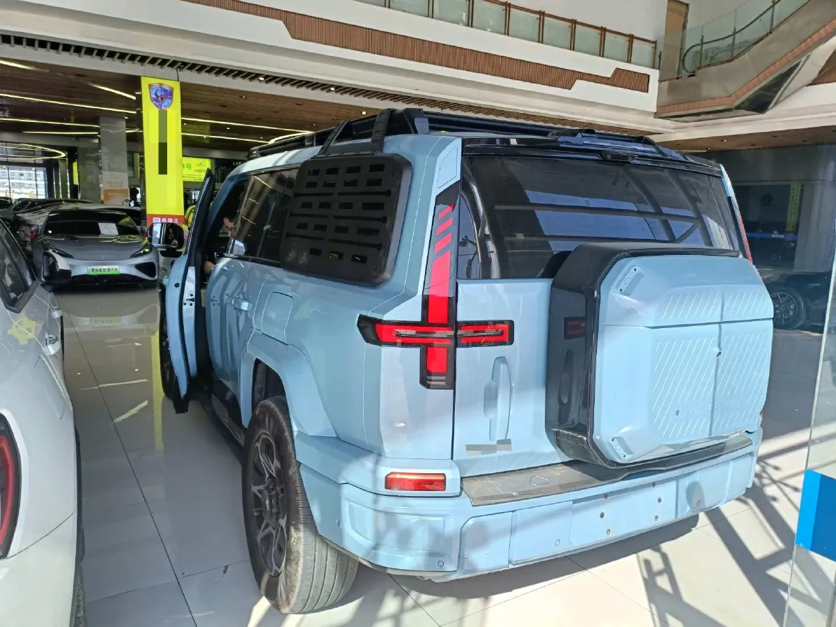 2025 M Hero WarriorM817 1.5T 197HP L4 2DHT PHEV,autocango,china used car exporter,china ev exporter,chinese used car exporter,chinese used ev exporter