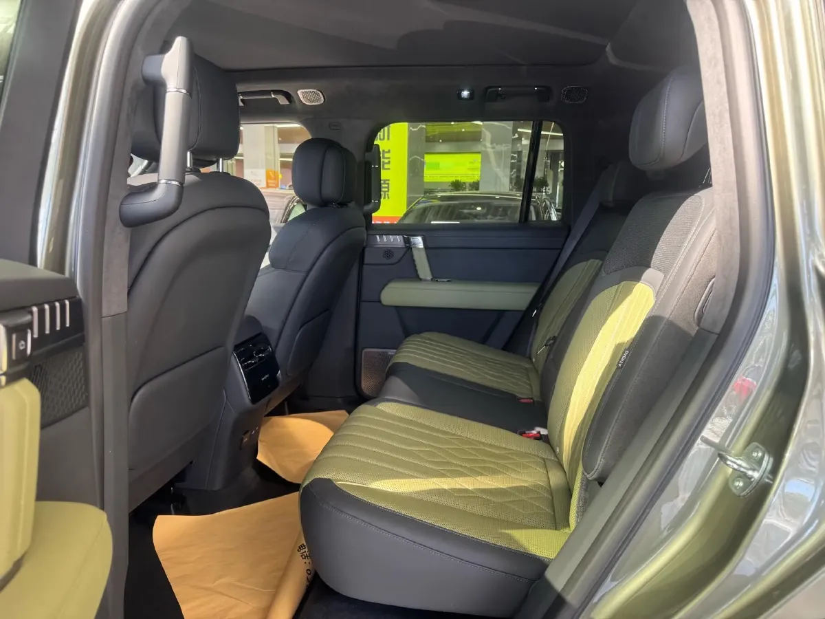 2025 M Hero WarriorM817 1.5T 197HP L4 2DHT PHEV,autocango,china used car exporter,china ev exporter,chinese used car exporter,chinese used ev exporter