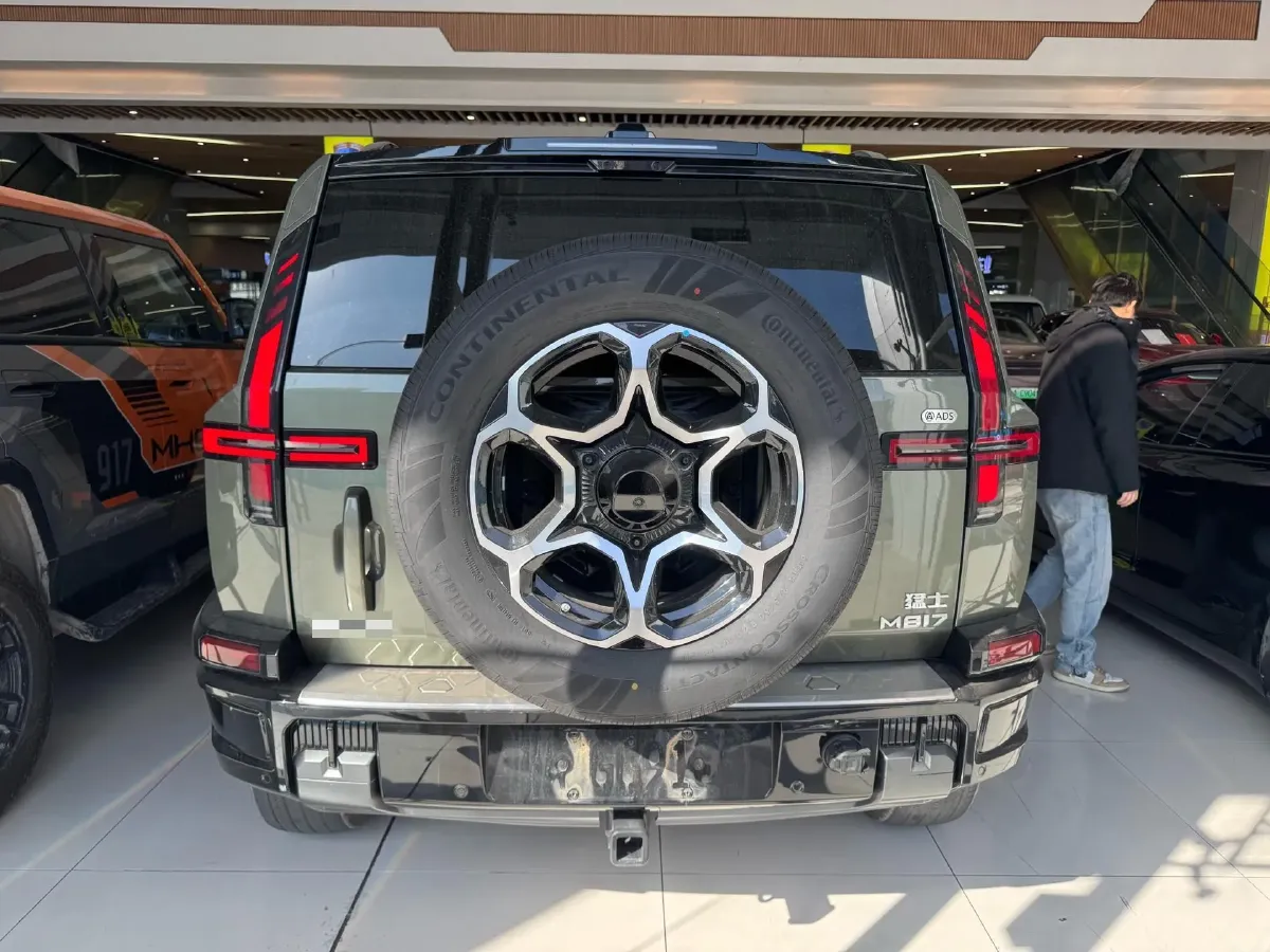 2025 M Hero WarriorM817 1.5T 197HP L4 2DHT PHEV,autocango,china used car exporter,china ev exporter,chinese used car exporter,chinese used ev exporter